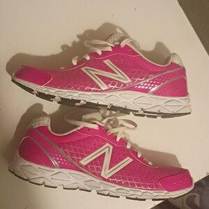 New Balance Women's Pink and White Running Sneakers